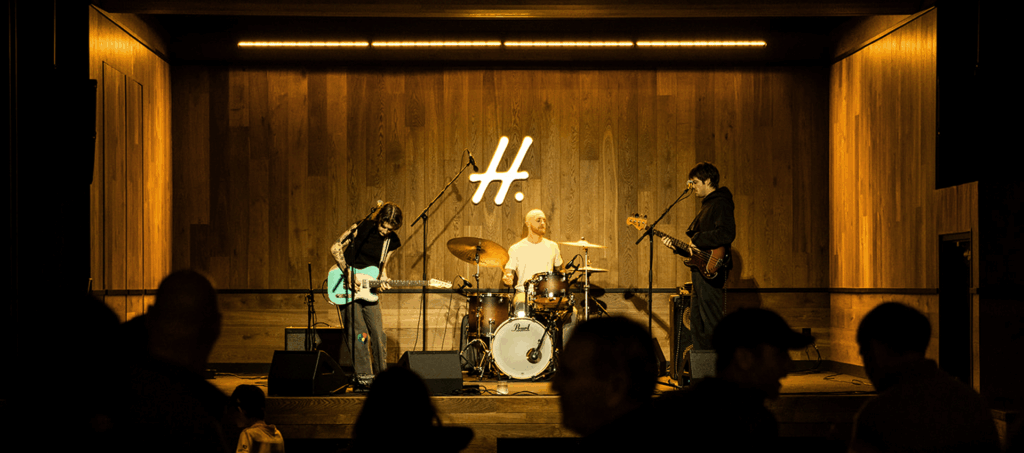 Jin Performing on helliwell stage